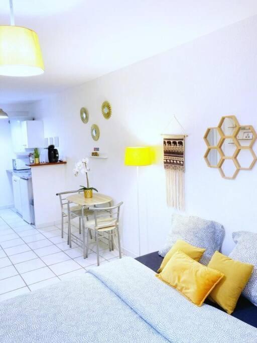 Studio A 5 Mn A Pied De La Gare Saint-Roch มงต์เปอลิเยร์ ภายนอก รูปภาพ